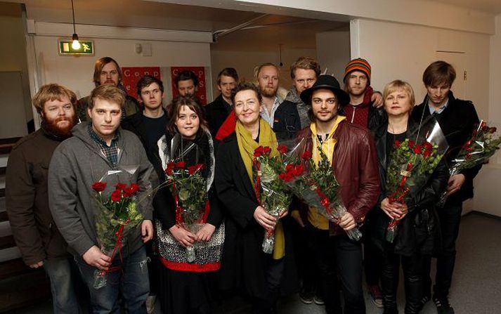 Kraums-verðlaunin voru afhent í annað sinn gær við hátíðlega athöfn. Hér stilla verðlaunahafarnir sér upp saman.