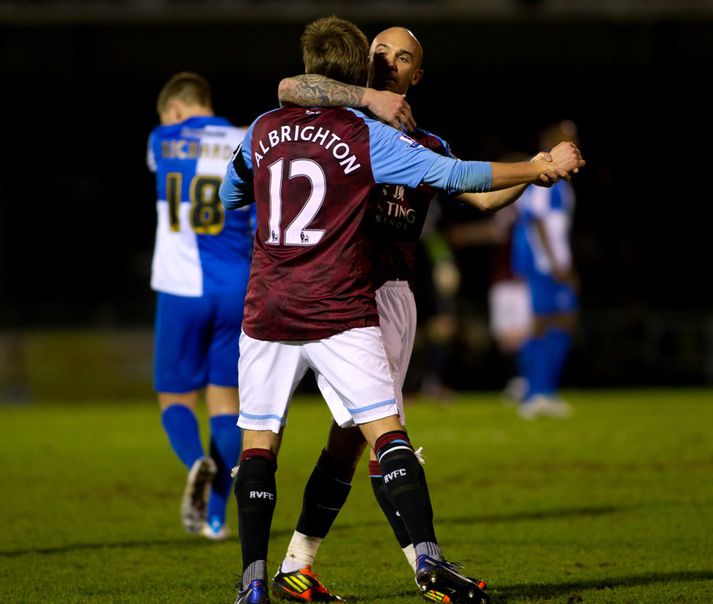 Albrighton fagnar marki sínu.