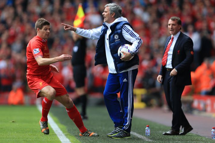 Steven Gerrard og Jose Mourinho.