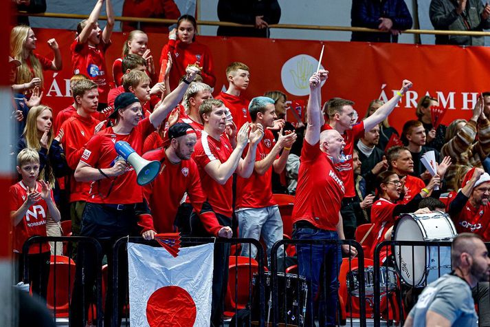  Valur spilar við Göppingen í Þýskalandi í 16 liða úrslitum þann 28. mars og Stöð 2 Sport og Visitor standa fyrir hópferð til að styðja strákana.