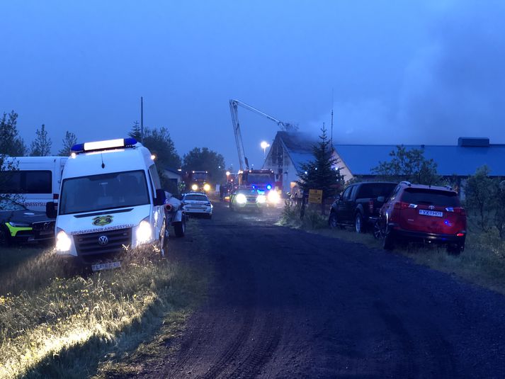 Frá vettvangi í nótt. Slökkviliðsmenn frá Þorlákshöfn, Hveragerði og Selfossi voru sendir á staðinn