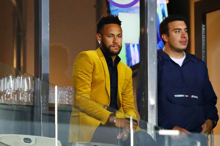 Neymar á undanúrslitaleik Argentínu og Brasilíu í Suður-Ameríkukeppninni.