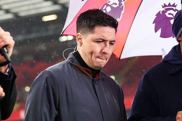 Samir Nasri sést hér að störfum sem sjónvarpsspekingur hjá Canal+ stöðinni á Liverpool og Manchester City.