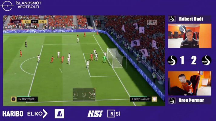 Róbert Daði mætti liðsfélaga sínum Aroni Þormari í úrslitum FIFA20 í gær.