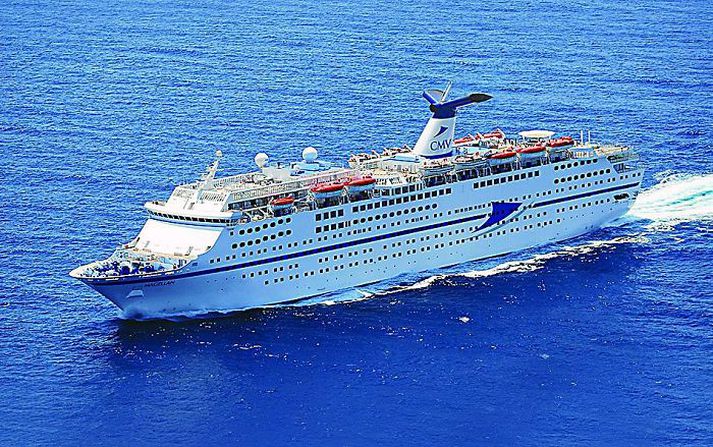 Á fjórða þúsund farþegar koma með fjórum skemmtiferðaskipum til Íslands  í mars til að skoða norðurljós og sólmyrkva.