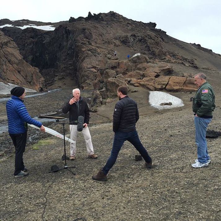 Walt Cunningham og Rusty Schweickart voru meðal annars teknir tali í Öskju.