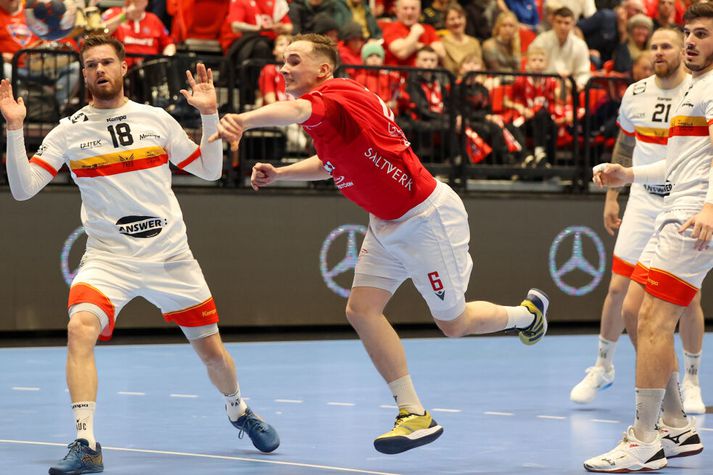 Arnór Snær Óskarsson kom að tuttugu mörkum Valsmanna og klikkaði ekki á skoti.