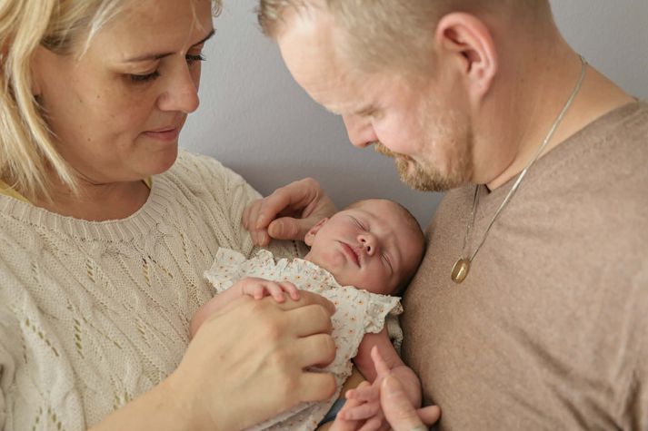 Sum sambönd byrja hægt og rólega. Hjá Sigríði Maríu og Arnþóri Inga var það ekki þannig.