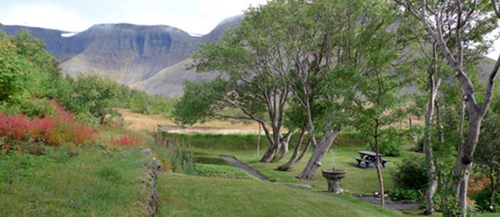 Garðurinn Skrúður á Núpi við Dýrafjörð