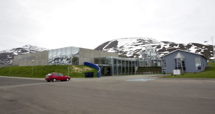 Sveitarstjórn ákvað á fundi sínum að leggja tillöguna fram til kynningar en áður hafði byggðarráð tekið vel í hugmyndina og vísað henni til sveitarstjórnar.