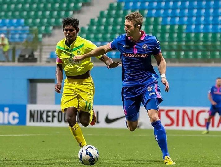 Beattie í leik með Warriors FC í Singapúr.