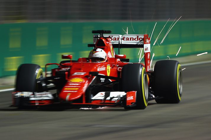 Vettel leiddi keppnina frá upphafi til enda og var aldrei ógnað í dag.