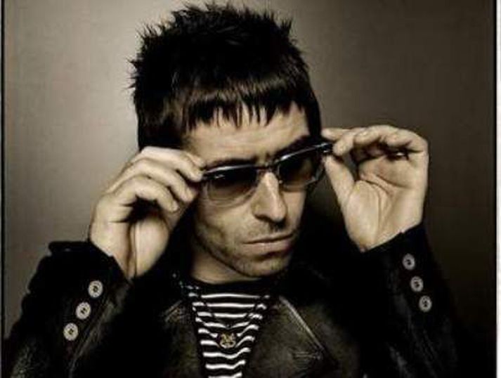 Fatabúð Liams Gallagher í Manchester var bæði rænd og eyðilögð.