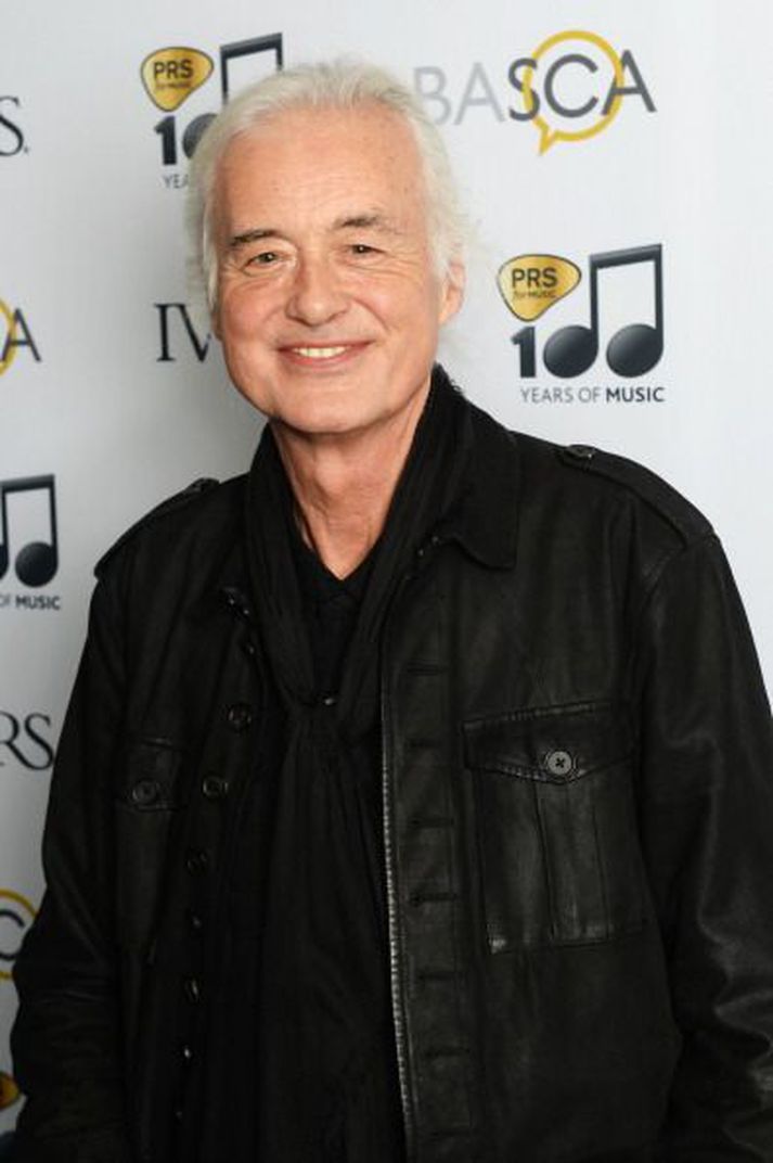 Jimmy Page ritar æviminningarnar.