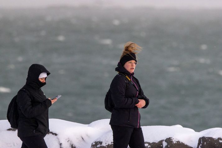 Gera má ráð fyrir talsverðu frosti á öllu landinu í dag.