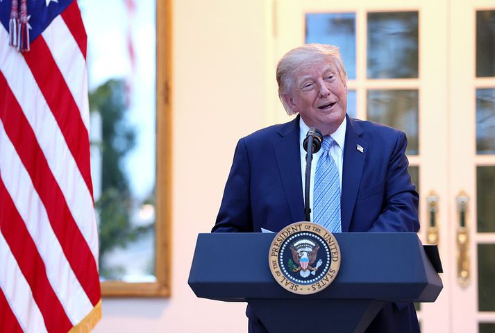 Donald Trump hefur ítrekað sett út á störf blaðamanna CNN og annarra miðla. Þar á meðal hefur hann sagt blaðakonuna Kaitlan Collins ekki nógu brosmilda.