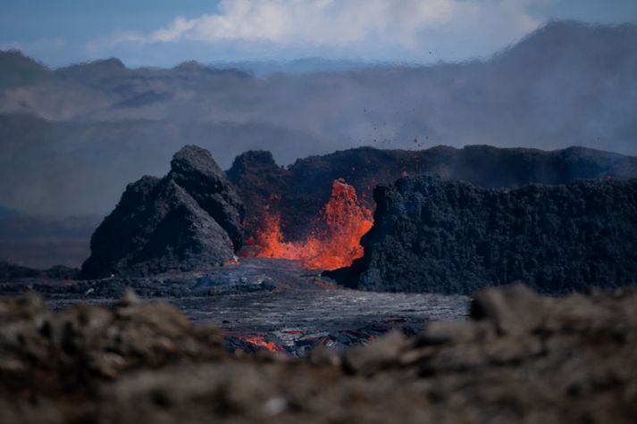 Eldgosið við Litla-Hrút er ekkert sérstaklega tilkomumikið lengur.