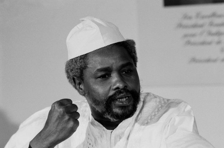Hissène Habré Habré stýrði Tsjad harðri hendi milli 1982 og 1990. Myndin er frá 1987.