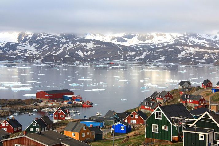 Þorpið Tasiilaq á austur Grænlandi.