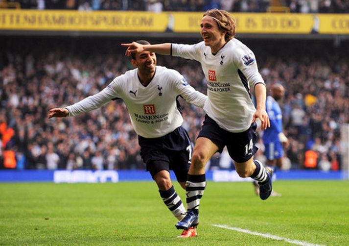 Luka Modric fagnar marki.