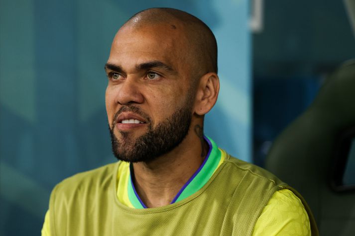 Dani Alves var í landsliðshópi Brasilíu á heimsmeistaramótinu í Katar 2022. Meint brot hans átti sér stað nokkrum dögum eftir að Brasilía datt úr leik gegn Króatíu. 