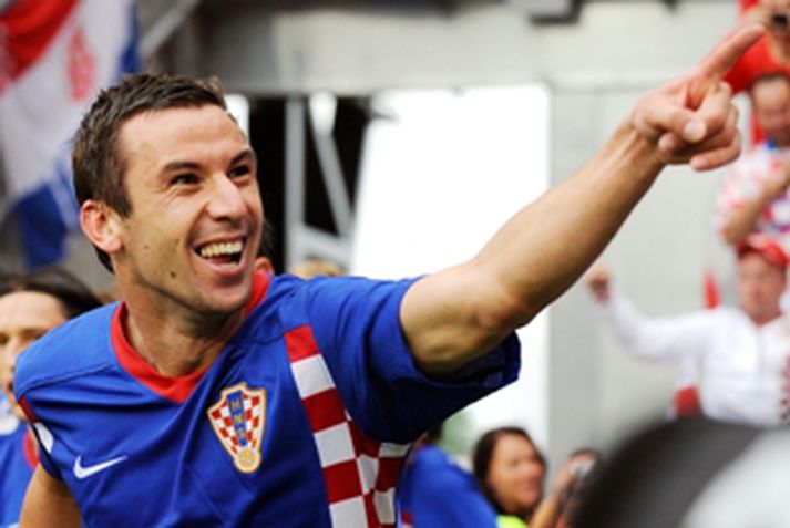Dario Srna fagnar marki sínu í kvöld