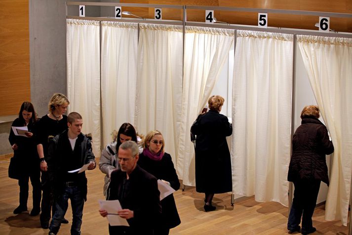 Utankjörfundaratkvæðagreiðsla á að hefjast síðar samkvæmt frumvarpinu.