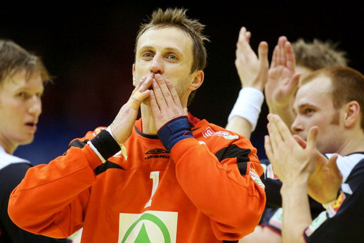Steinar Ege fagnar sigri eftir leik með norska landsliðinu.