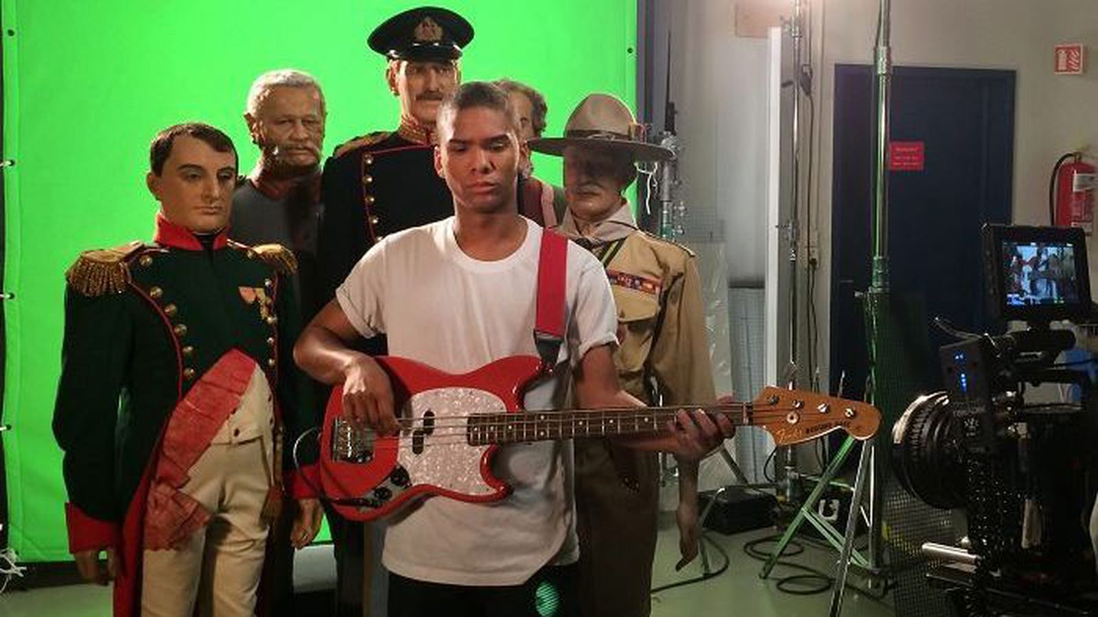 Stalín, Ólafur Thors og Napóleon í myndbandi með Young Karin Vísir