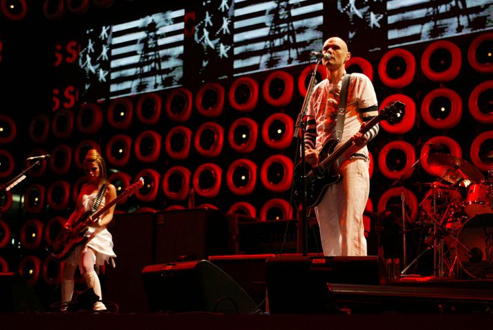 Bandaríska rokksveitin The Smashing Pumpkins var meðal þeirra sem tróðu upp