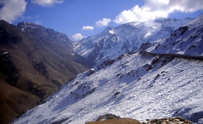 Konurnar höfðu búið sér næturstað í hlíð fjallsins Toubkal í grennd við bæinn Imlil.