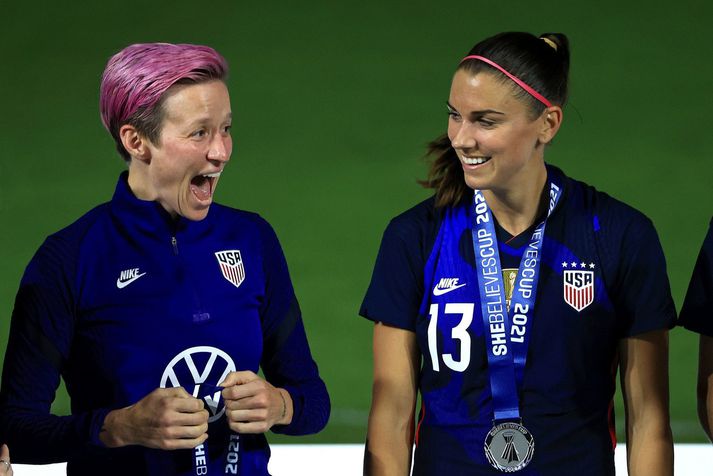 Megan Rapinoe og Alex Morgan eru leiðtogar bandaríska kvennalandsliðið og hafa líka gert mikið fyrir baráttuna utan vallar.