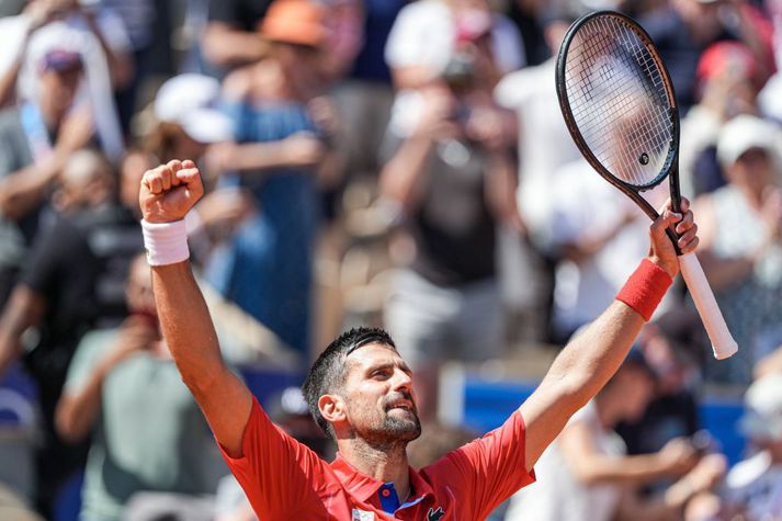 Djokovic fagnaði vel.