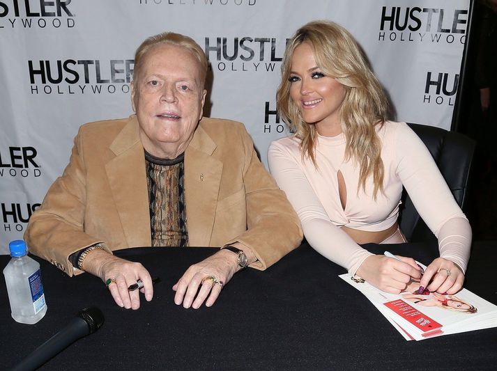 Larry Flynt og klámleikkonan Alexis Texas í Los Angeles árið 2016.