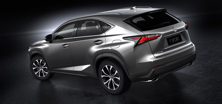 Lexus NX300h.