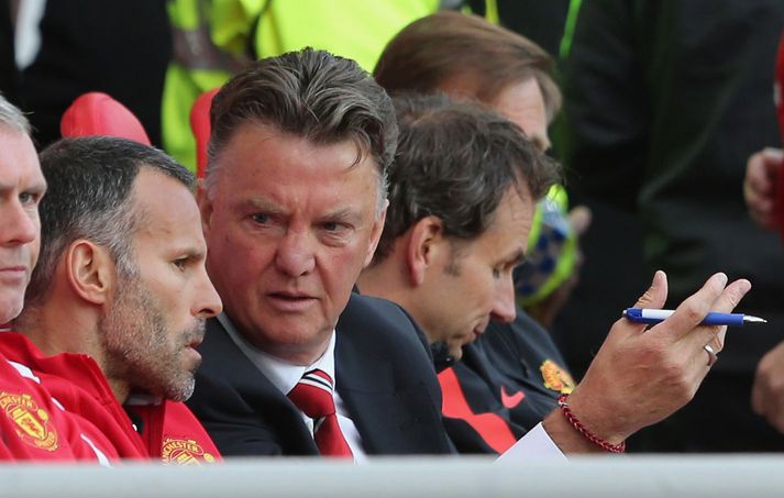 Van Gaal ræðir við Ryan Giggs