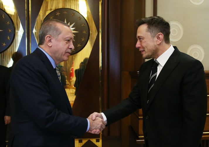 Elon Musk eigandi Twitter sótti Erdogan Tyrklandsforseta heim árið 2017.