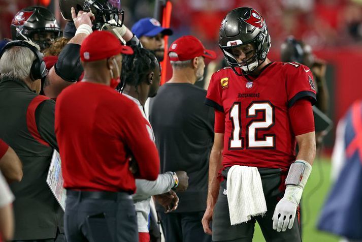Þetta var mjög erfitt kvöld fyrir Tom Brady og félaga í Tampa Bay Buccaneers.