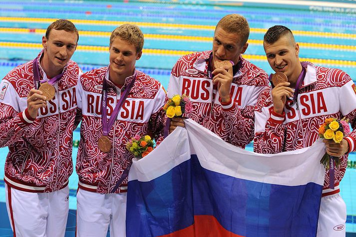 Rússnesku sundmennirnir Nikita Lobintsey, Andrey Grechin, Vladimir Morozov og Danila Izotov unnu gull í boðsundi á Ólympíuleikunum í London.