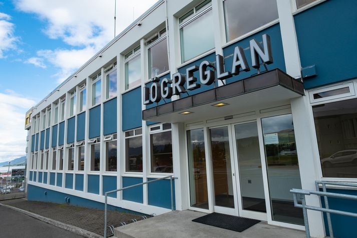 Fangelsið á Akureyri er í sama húsi og lögreglustöðin