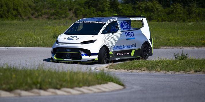 Ford Pro Electric SuperVan.