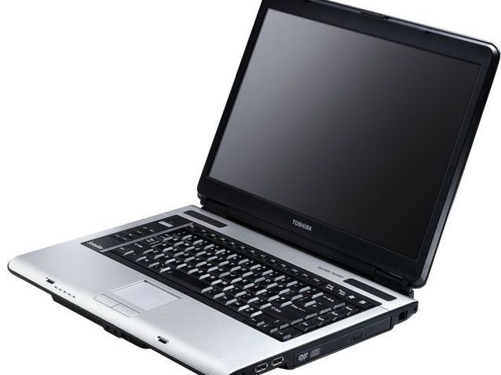 Fartölva af þeirri gerð sem stolið var af Jun.