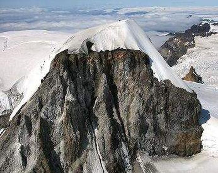 Hvannadalshnúkur er hæsti tindur Íslands.	Fréttablaðið/gVA