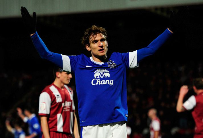 Jelavic fagnar í kvöld.