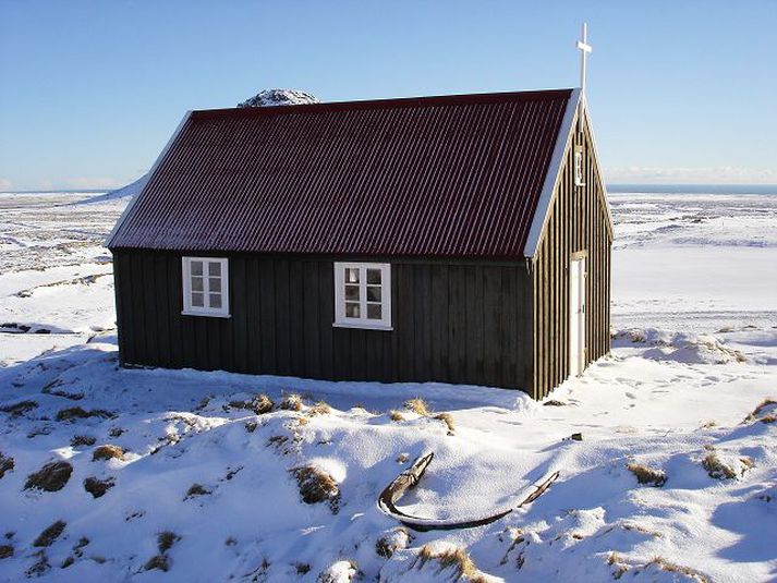 Krýsuvíkurkirkja brann til kaldra kola í byrjun janúar. Safna þarf á fimmtu milljón króna fyrir endurbyggingu.