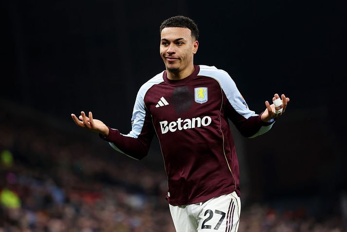 Morgan Rogers var í miklu stuði og skoraði tvö gegn Manchester United á sunnudaginn.