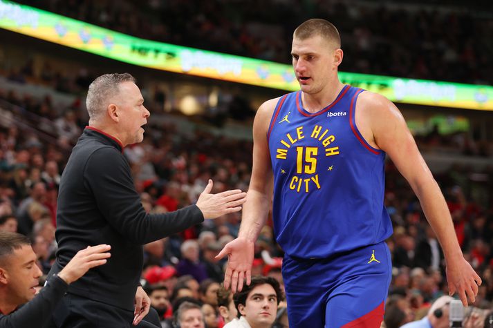 Michael Malone hafði þjálfað Nikola Jokic í tíu ár þegar hann var rekinn frá Denver Nuggets.