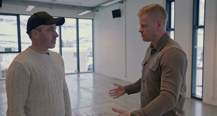 Björgvin Karl Gunnarsson og Baldur Sigurðsson í ræktarsalnum sem nú er án allra ræktartækja.