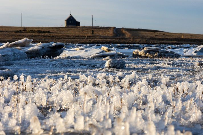 Frost á landinu verður á bilinu null til tíu stig þar sem kaldast verður norðaustantil.