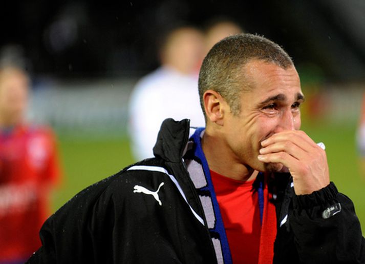 Henrik Larsson varð klökkur þegar hann var hylltur af stuðningsmönnum Helsingborgar.